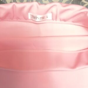 TWINTH Pink Satin Skirt